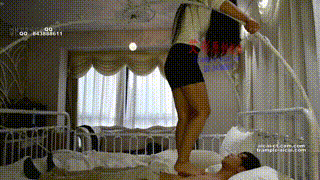 【奴隶岛】—婷婷初次体验踩踏、踮脚尖碾踩