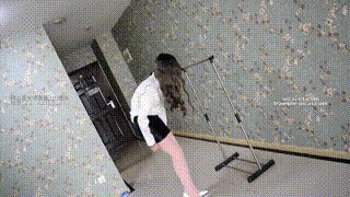 【奴隶岛】—偷袜子的邻居弟弟