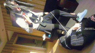 剧情美女休闲板鞋羞辱踩踏偷鞋贼