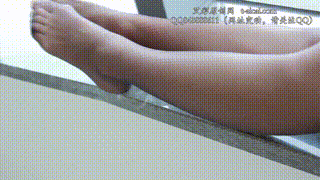 【黑丝诱惑】素人篇：专业舞蹈演员馨馨黑丝踩脸坐肚子虐乳 YC-240805-2