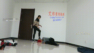 【00后】女主膝顶踢裆暴打小混混！