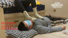 【喵聘】白靴下的践踏封面图