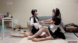 双女仆欺负碾压素人开发M下M-珂玥S女仆小姐姐丝足踩踏骑乘奴下奴小弟弟 YC-220616-4封面图