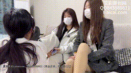 『chnnsct1818』群体羞辱全体重踩踏女同学 YC-240319-3封面图