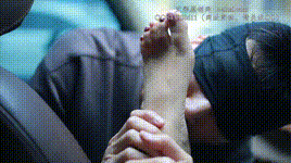 【仪宝】素人裸足车内舔(上) YC-250127-2封面图