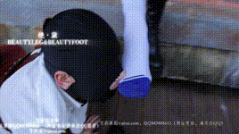 户外公园露出骑马奴 路人经过时恋足 GD025 YC-241225-3封面图